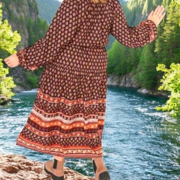 Old Navy Brown Maxi Dress Bohemian Patterned Size M - Picture 11 of 12